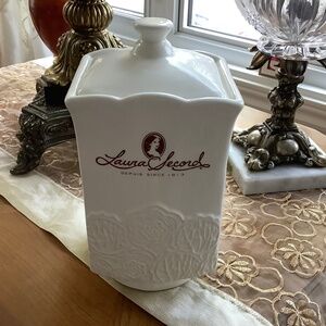 Ceramic Jar Vintage
